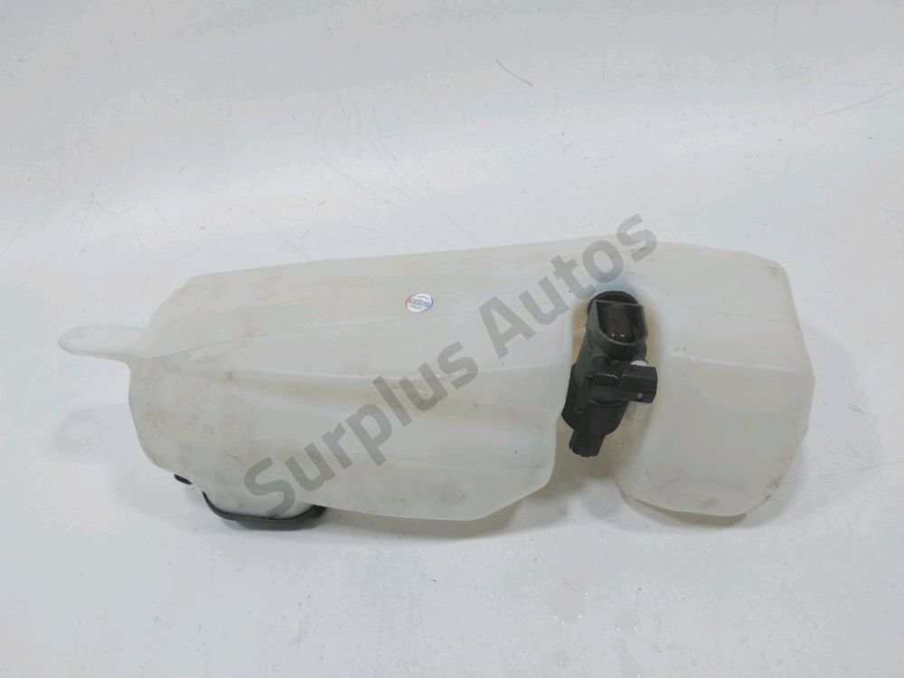 Réservoir de lave glace avant