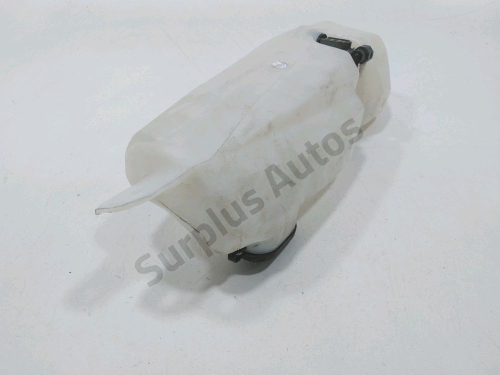 Réservoir de lave glace avant