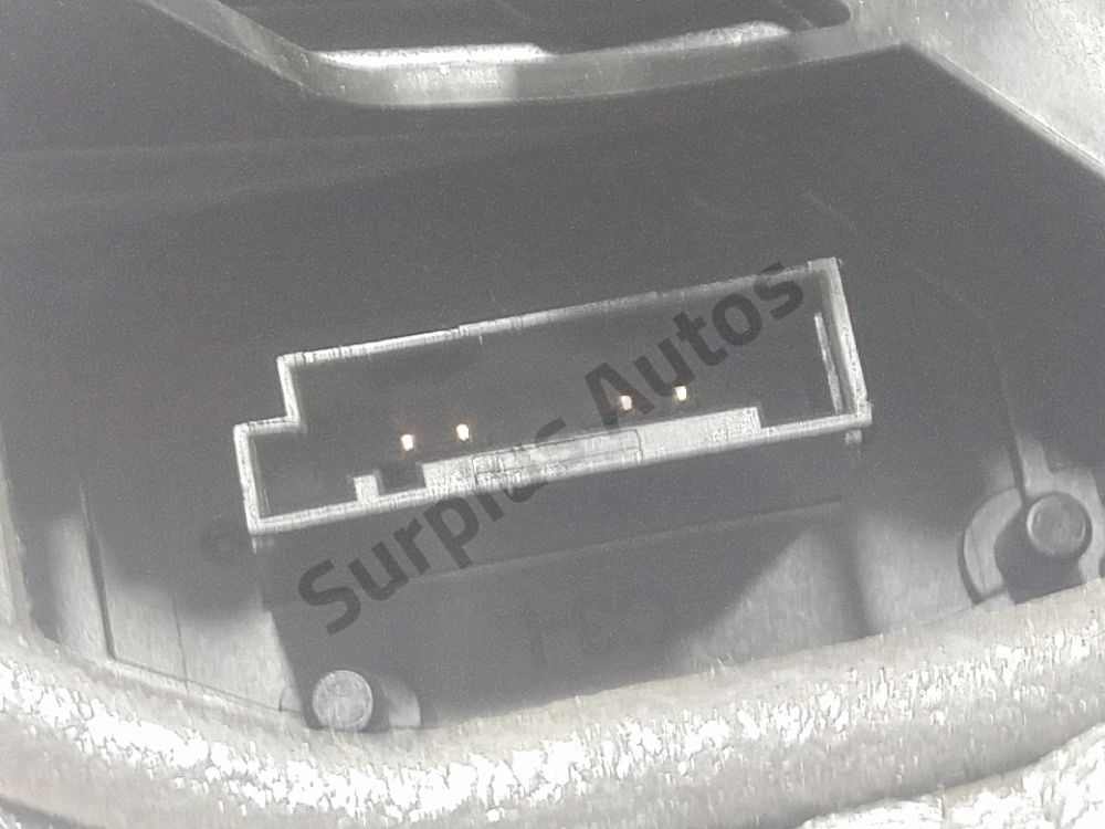 Serrure de porte avant gauche