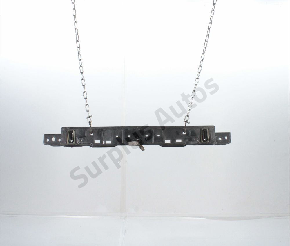 Traverse inférieure armature avant