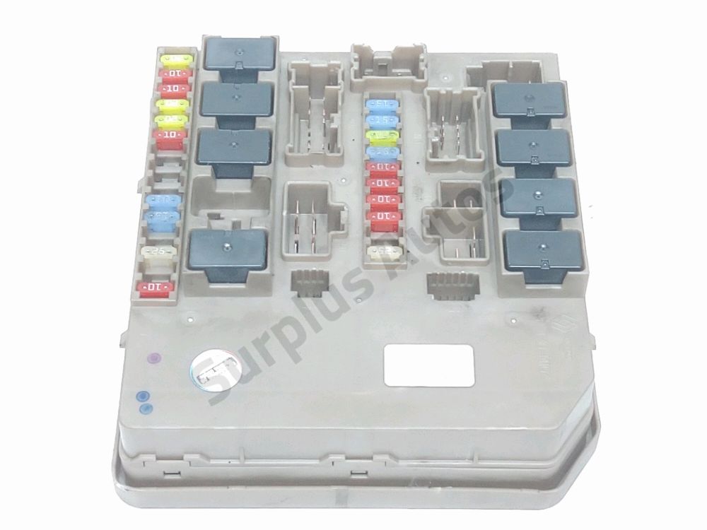 Boite à fusibles moteur