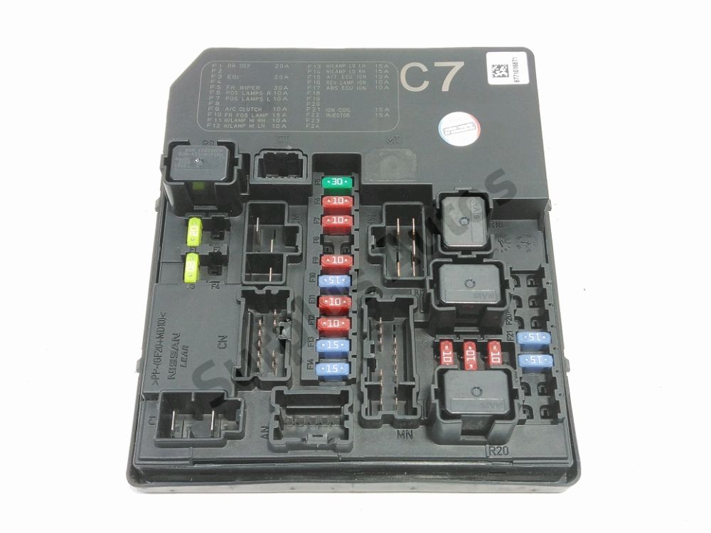 Boite à fusibles moteur