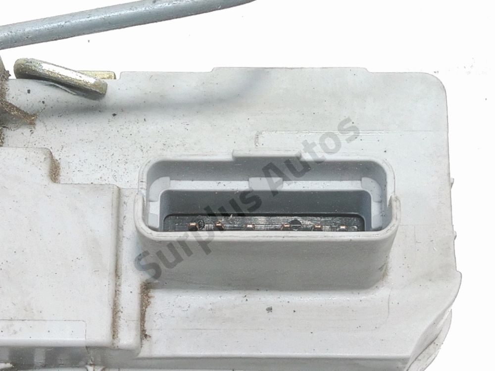 Serrure de porte avant gauche