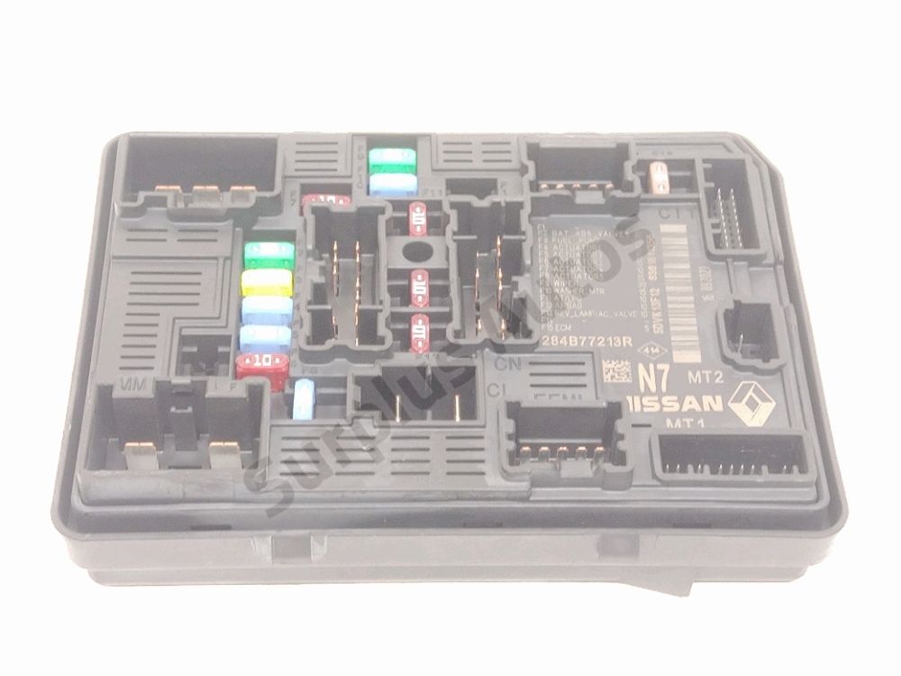 Boite à fusibles moteur