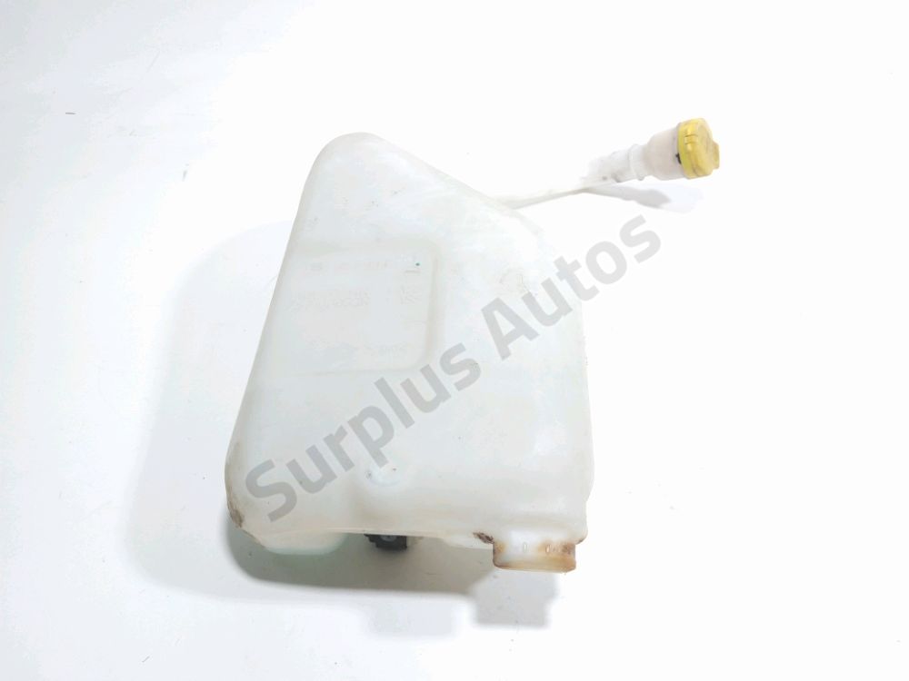 Réservoir de lave glace avant