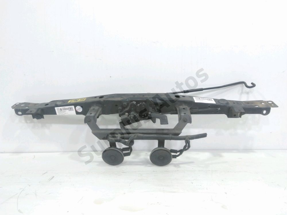 Traverse supérieure armature avant