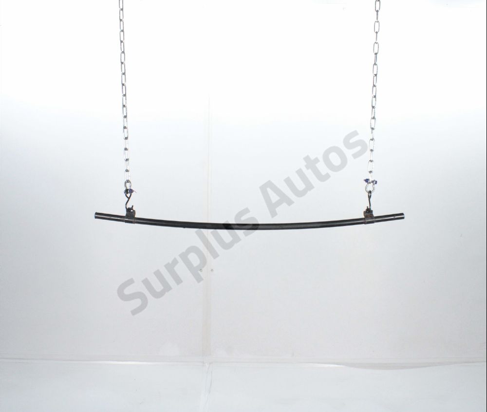 Traverse inférieure armature avant