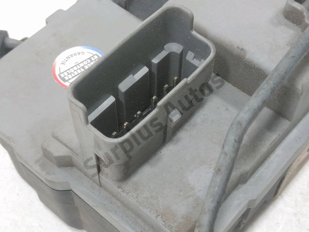 Serrure de porte avant gauche