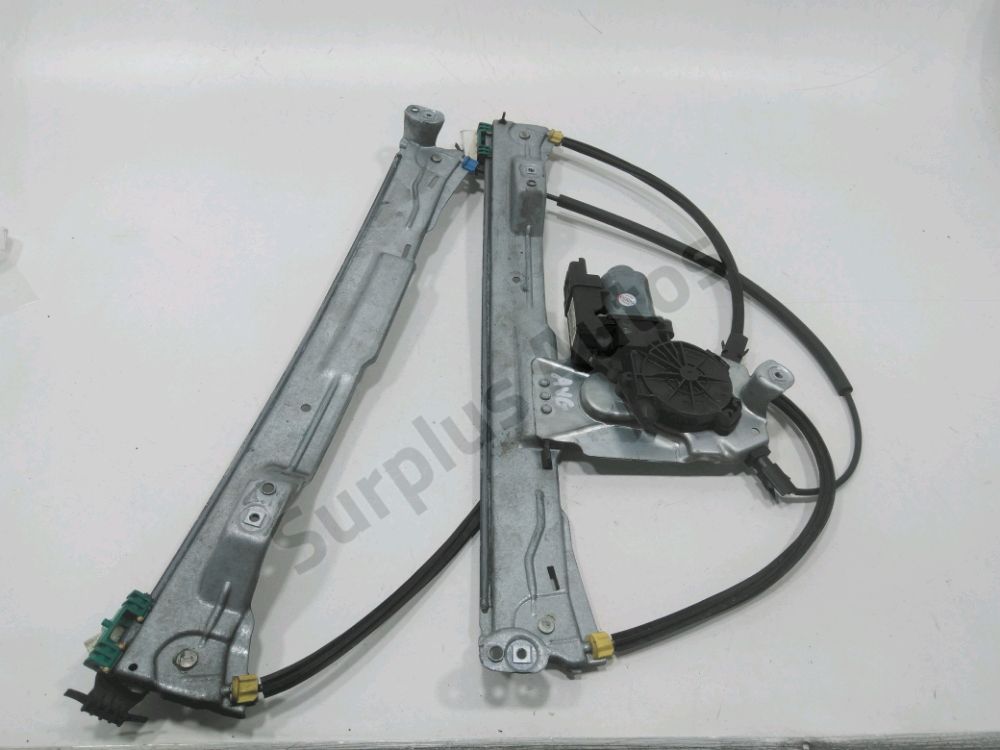 Lève-vitre électrique avant gauche