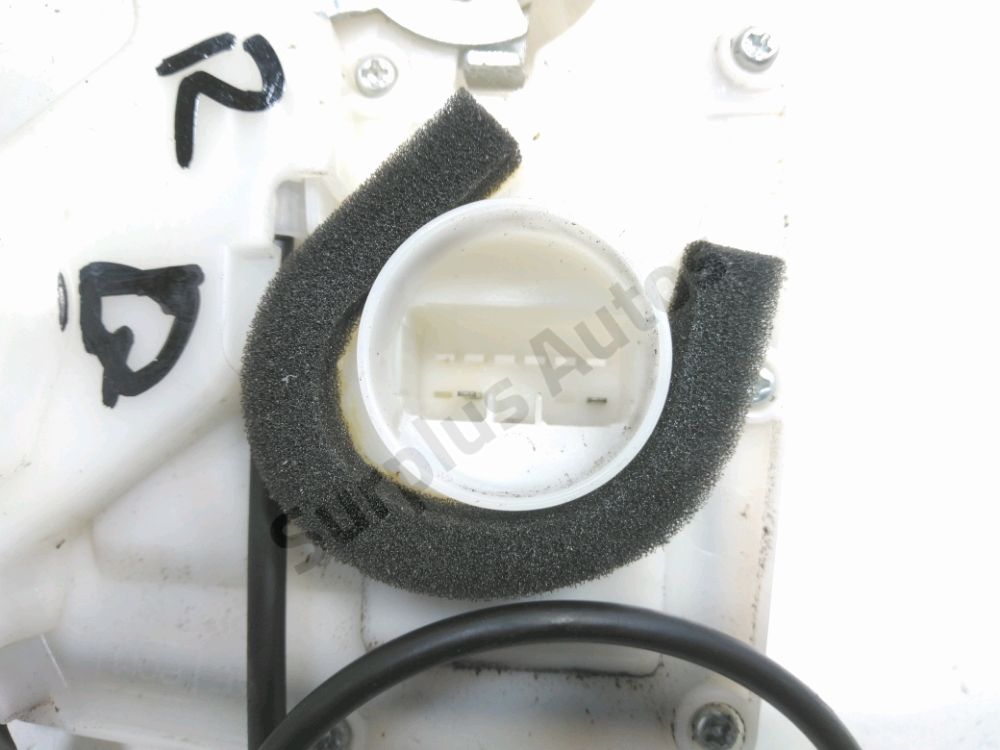 Serrure de porte arrière droite