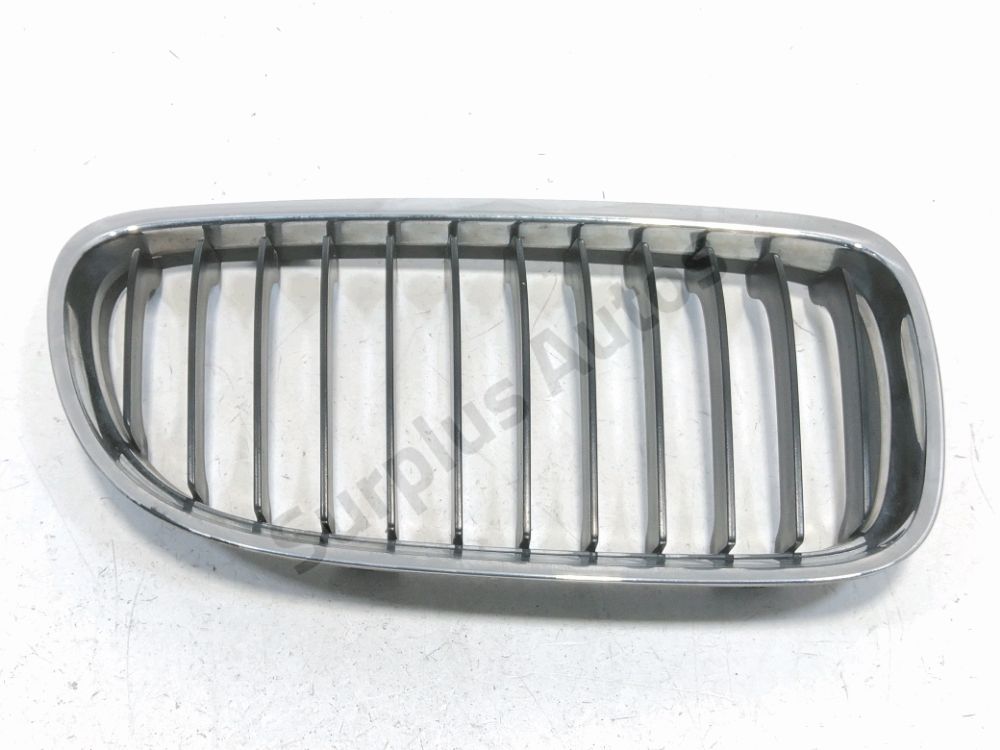 Grille de calandre droite