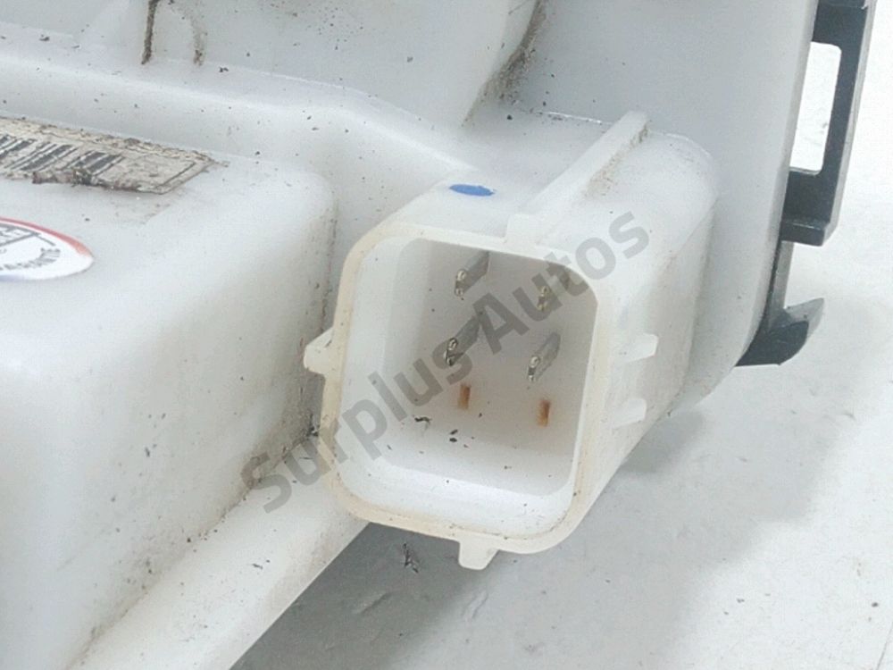 Serrure de porte avant droite