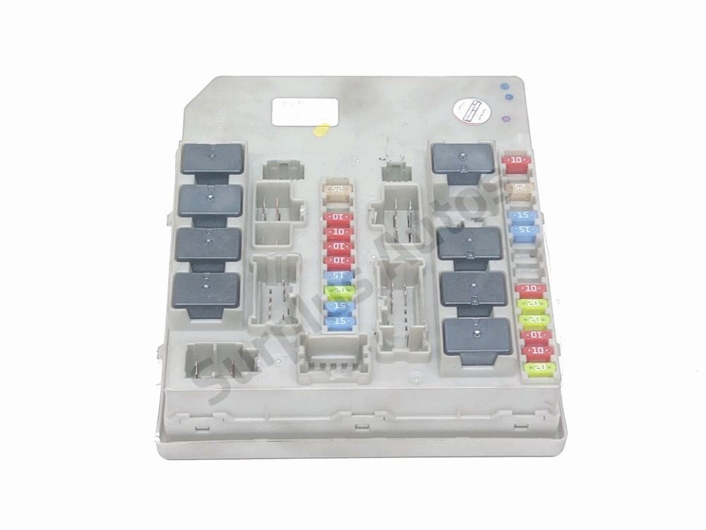 Boite à fusibles moteur