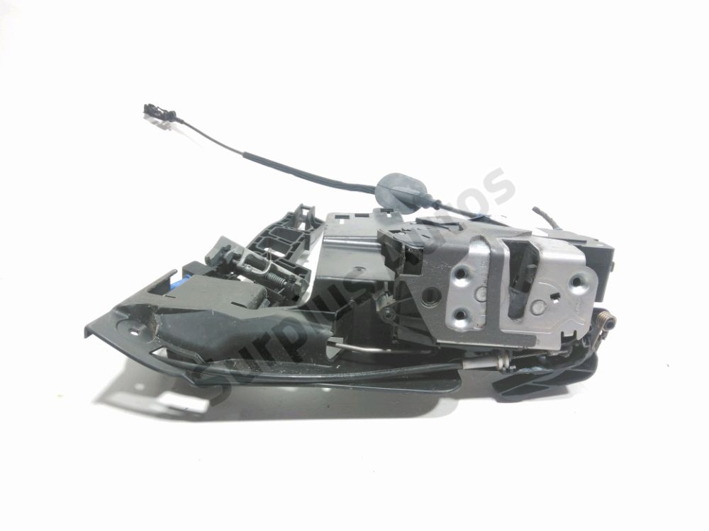 Serrure de porte avant gauche