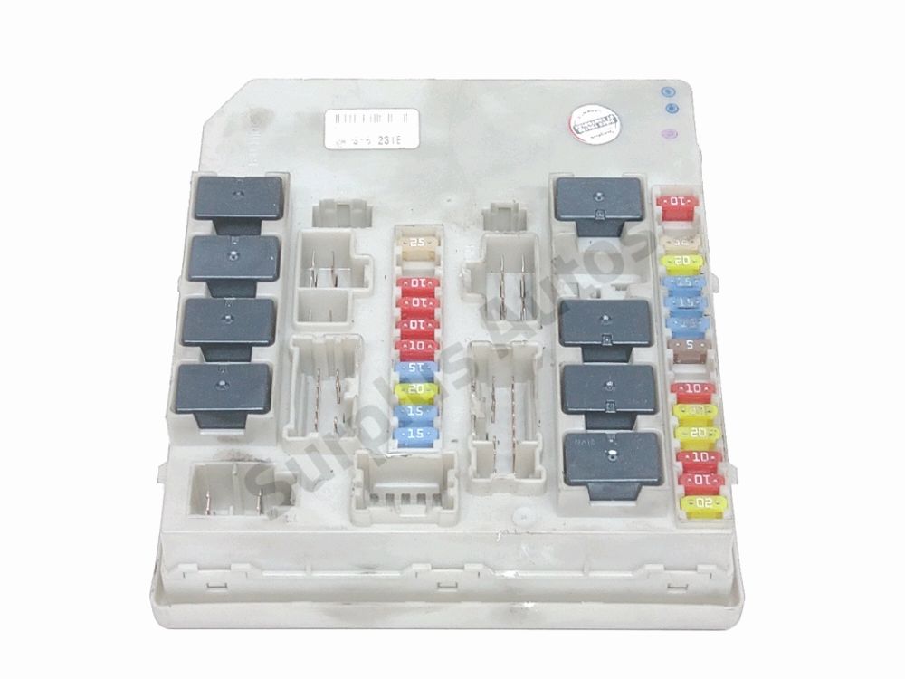 Boite à fusibles moteur