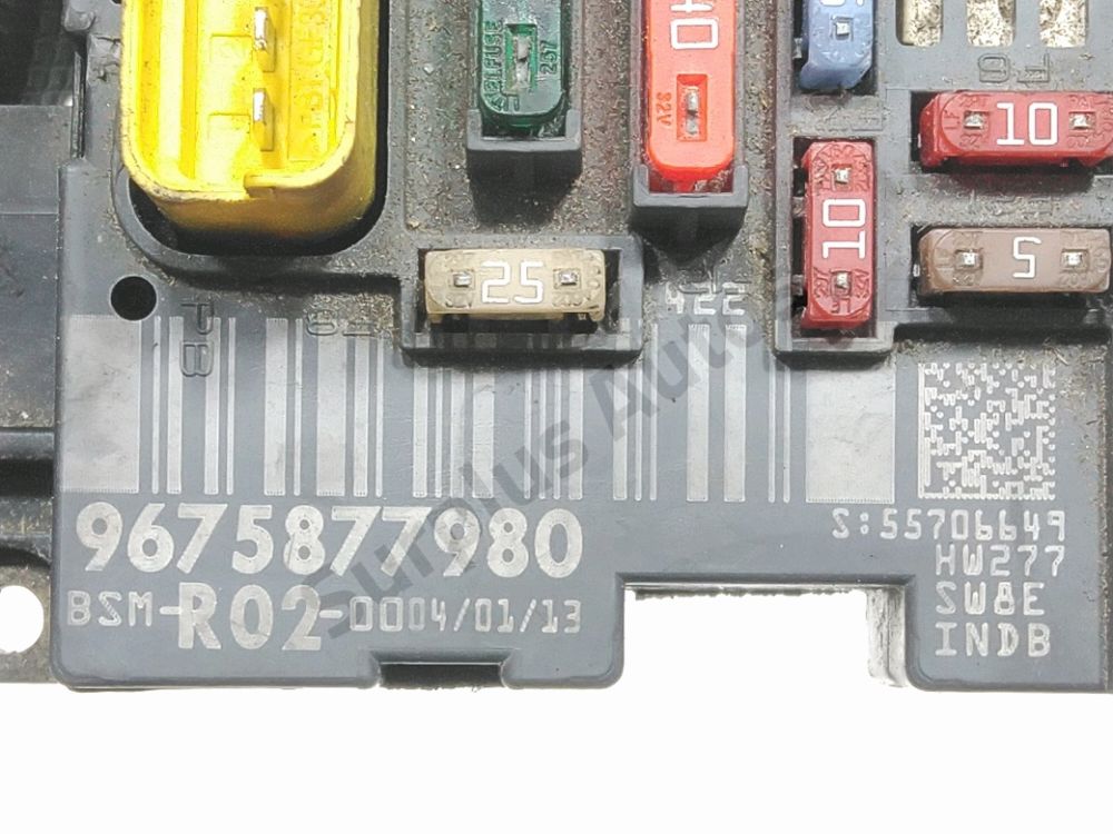 Boite à fusibles moteur