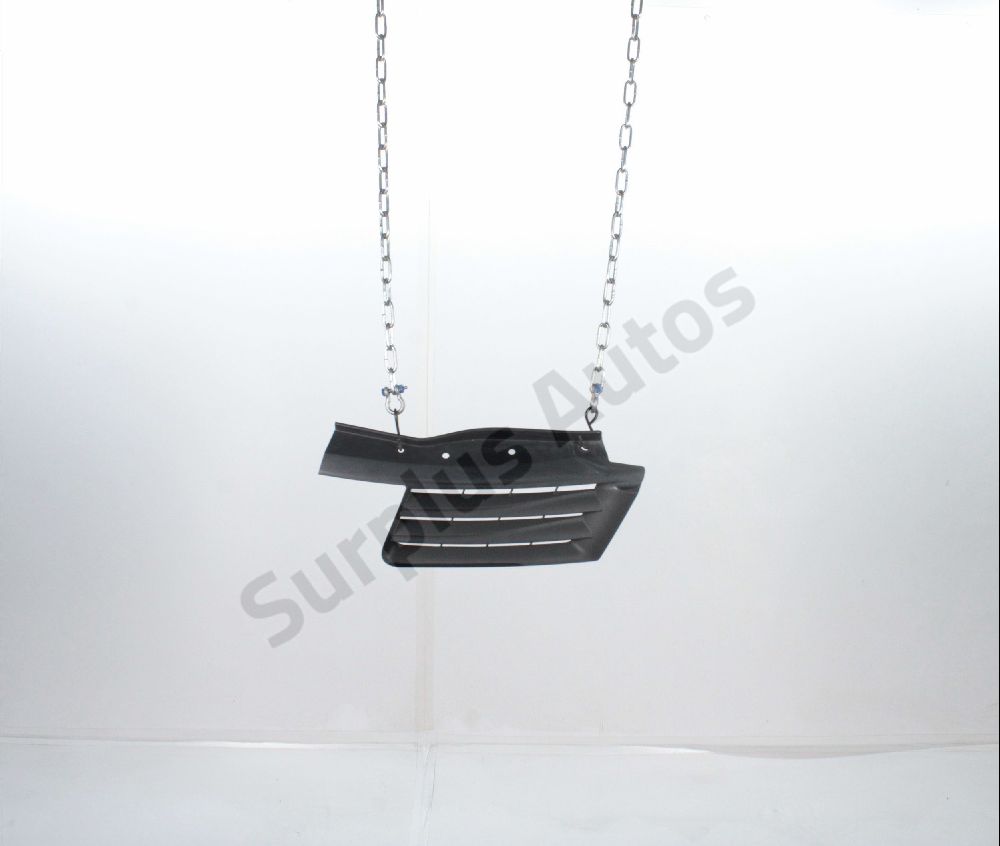Grille de calandre gauche