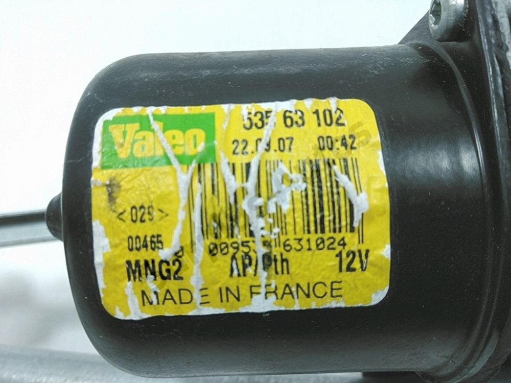 Mécanisme + moteur d'essuie glace avant
