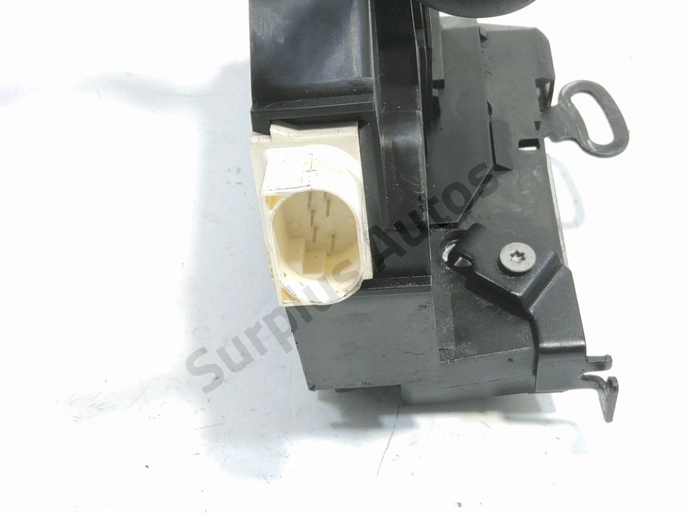 Serrure de porte avant gauche