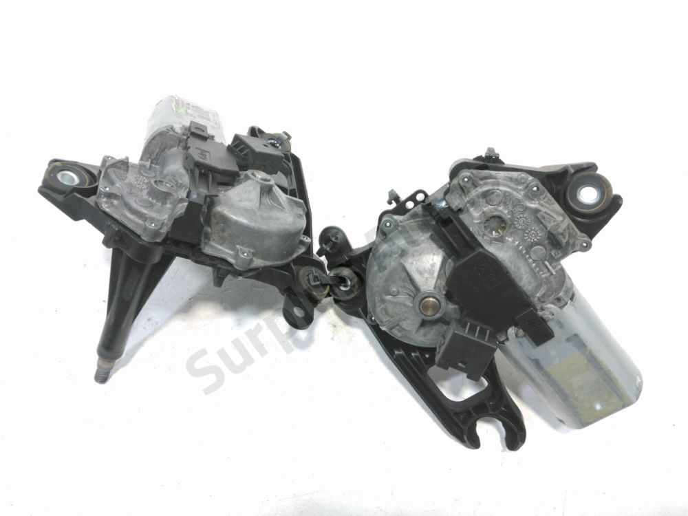 Moteur d'essuie glace arrière