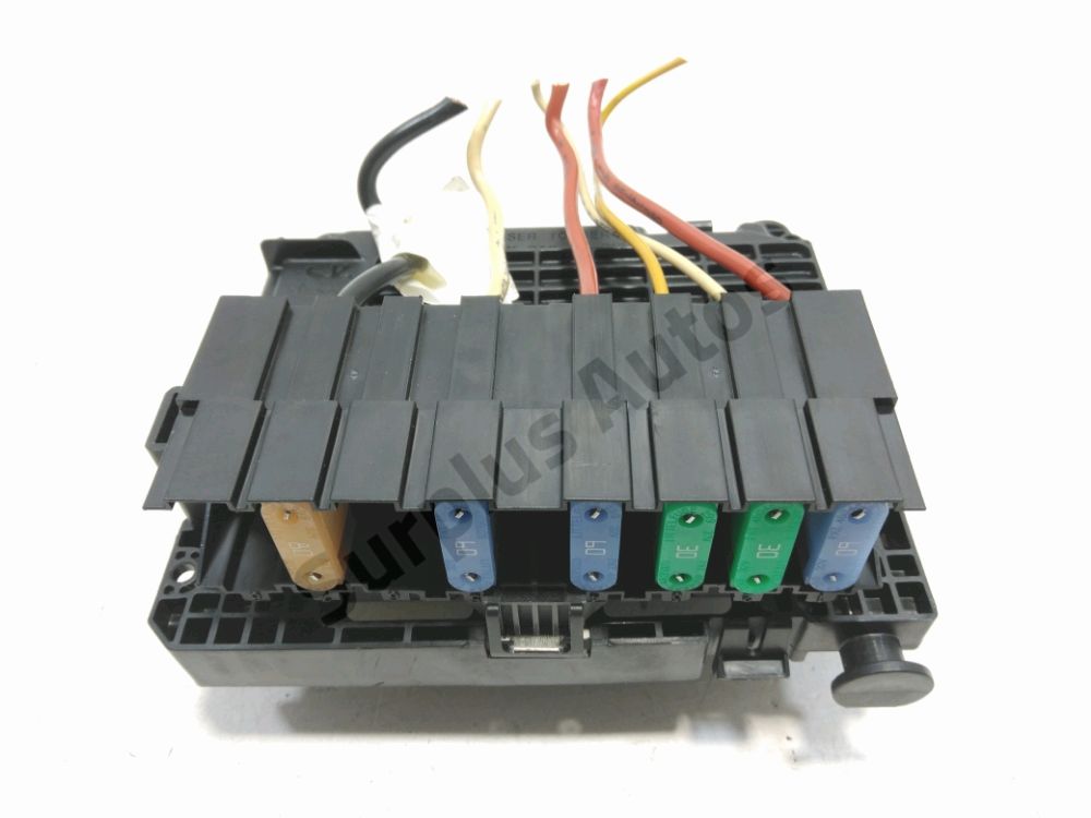 Boite à fusibles moteur