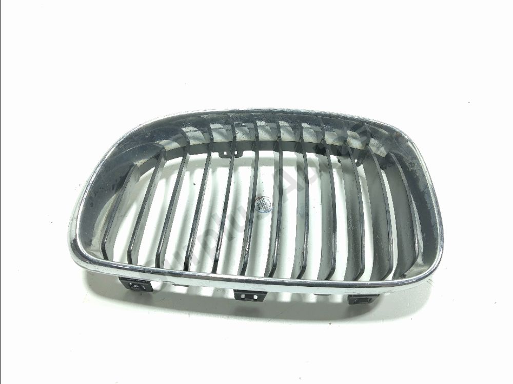 Grille de calandre gauche