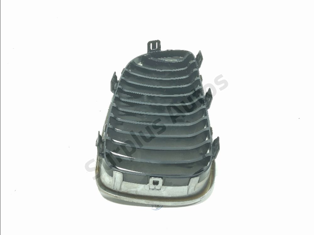 Grille de calandre gauche