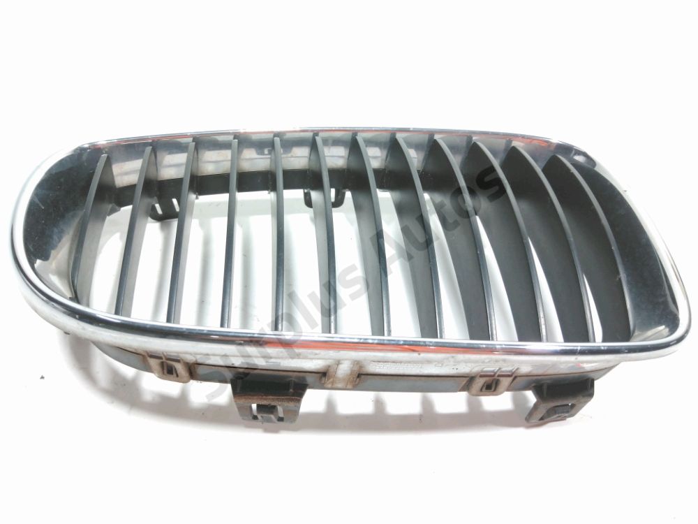 Grille de calandre droite