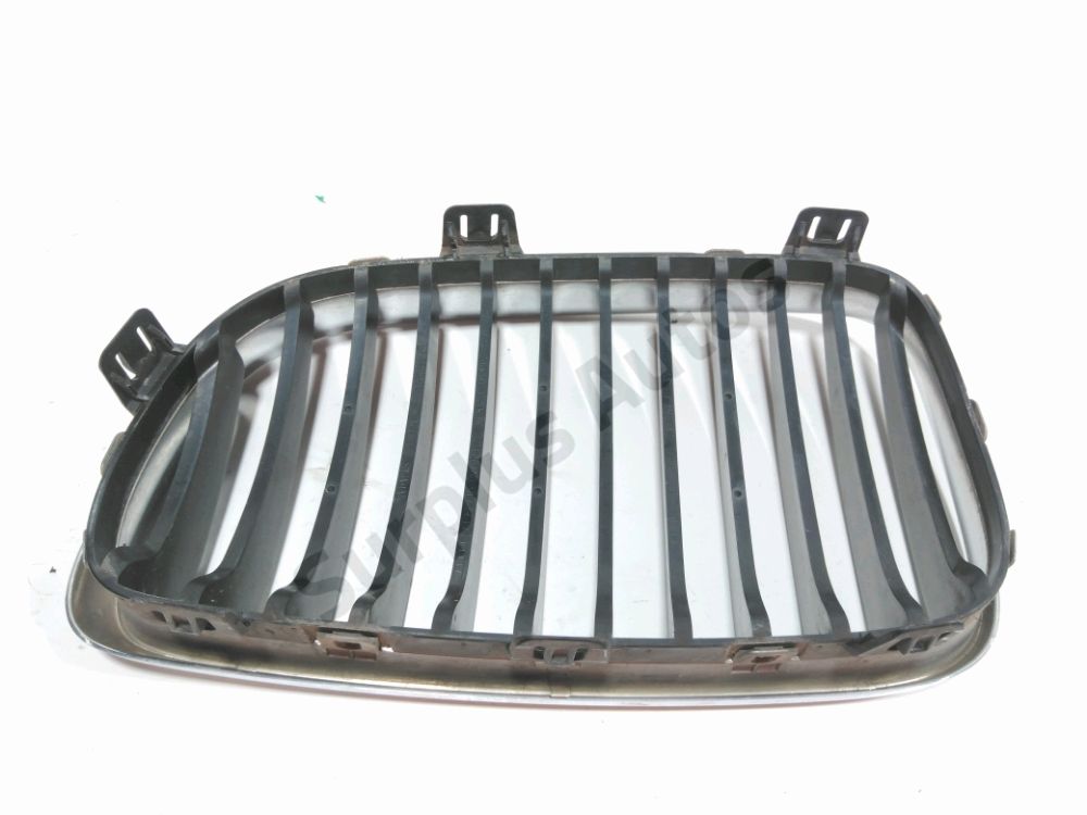 Grille de calandre droite
