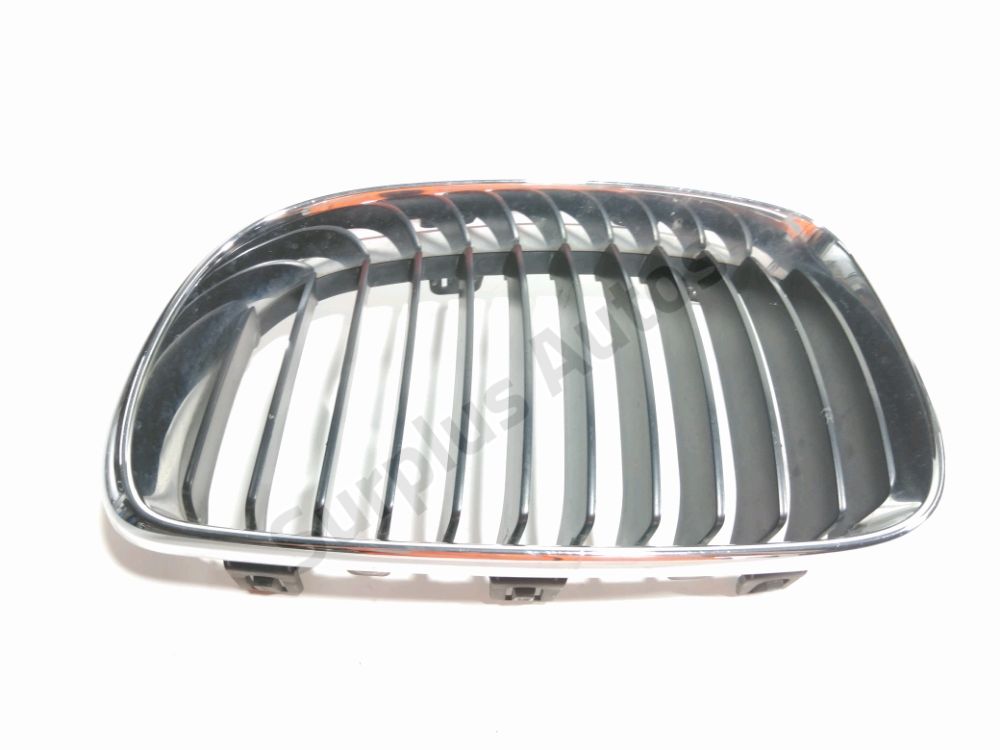 Grille de calandre gauche