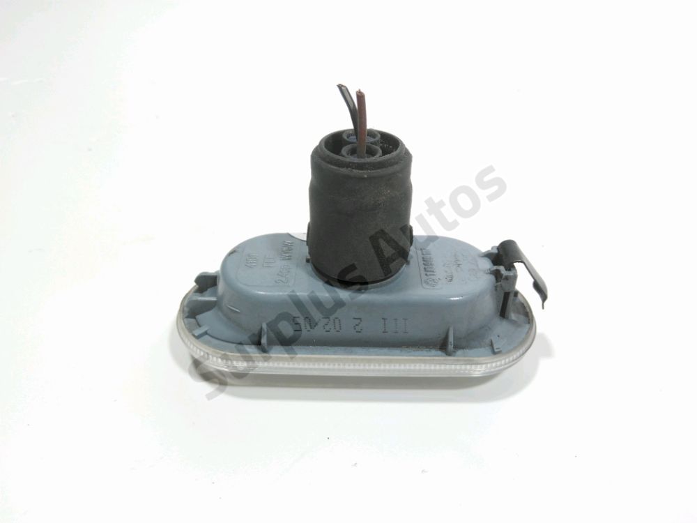 Répétiteur d'aile gauche