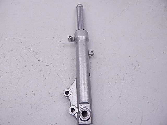 Tube de fourche gauche
