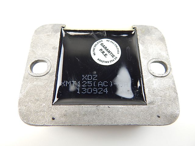 REGULATEUR DE TENSION