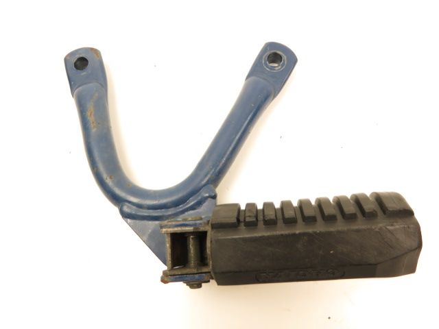 Platine et repose pieds arriere gauche