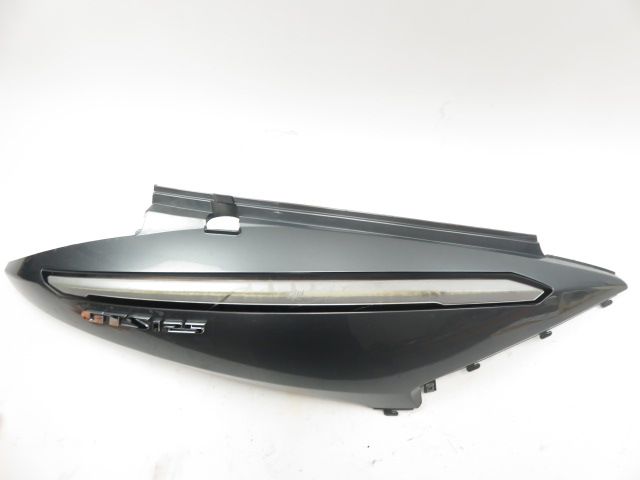 CARENAGE ARRIERE DROIT