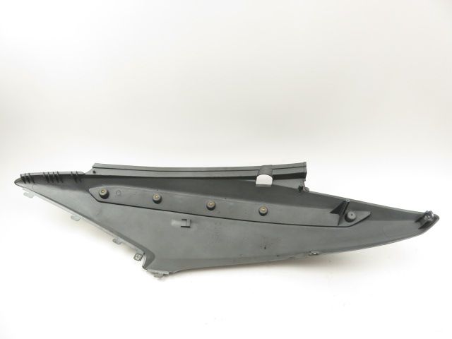 CARENAGE ARRIERE DROIT