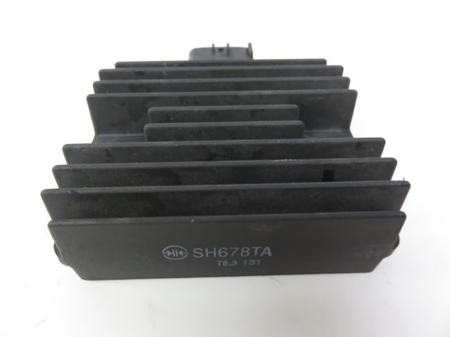 REGULATEUR DE TENSION