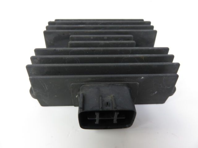 REGULATEUR DE TENSION