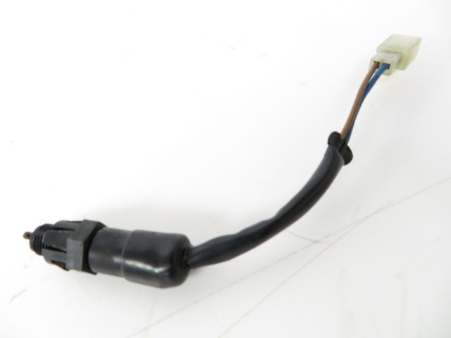 CONTACTEUR DE STOP AR