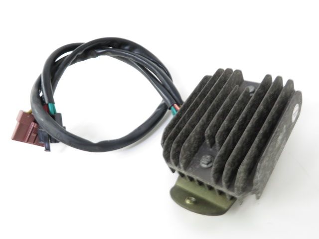 REGULATEUR DE TENSION