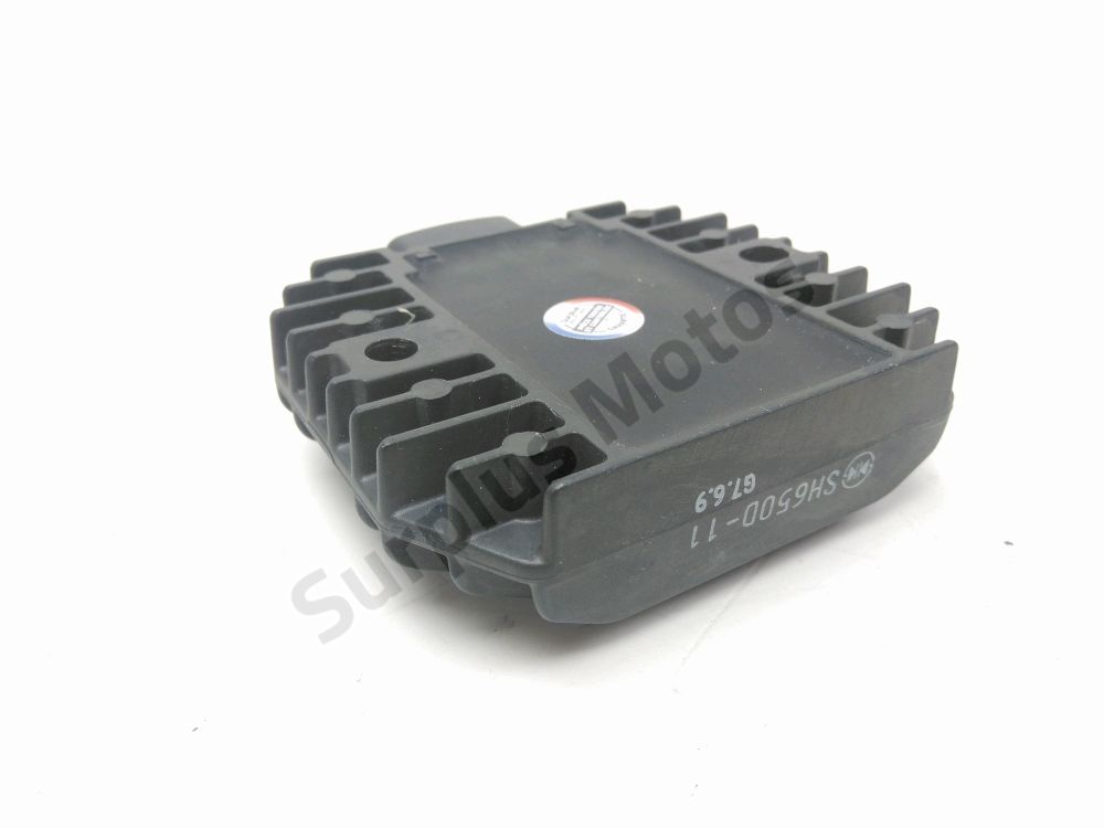 REGULATEUR DE TENSION