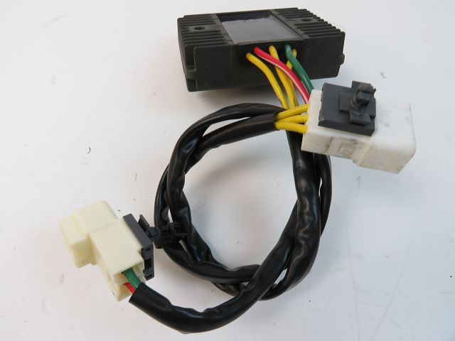 REGULATEUR DE TENSION