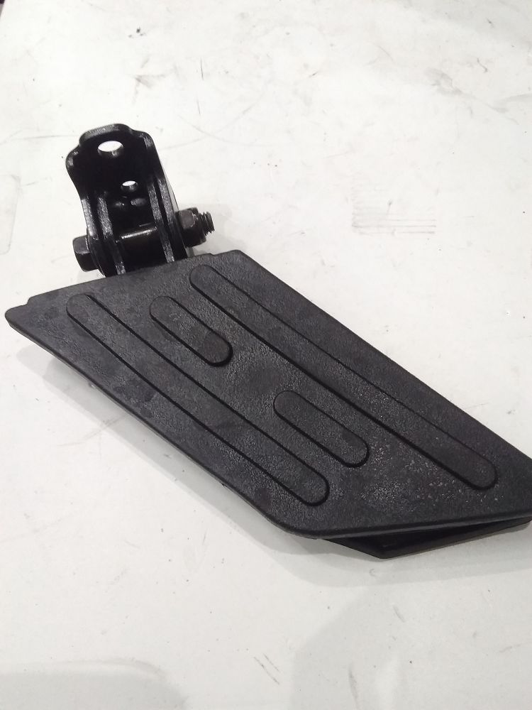 REPOSE PIEDS ARRIERE GAUCHE