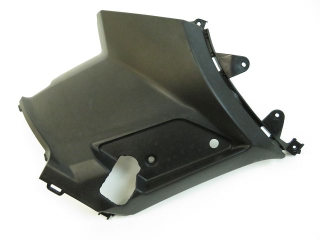 CACHE LATERAL GAUCHE