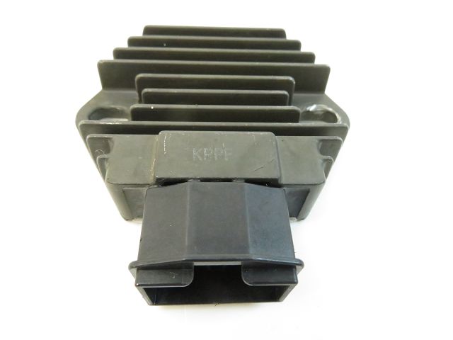 Regulateur de tension