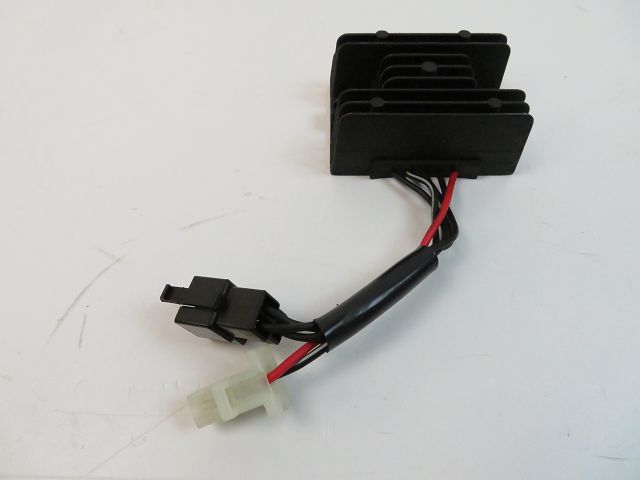 Regulateur de tension