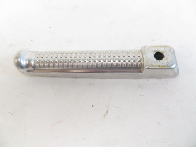 Repose pieds arriere gauche