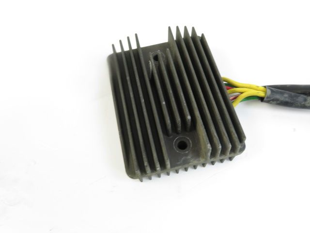 REGULATEUR DE TENSION