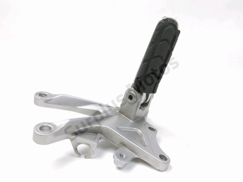 Platine avant droite