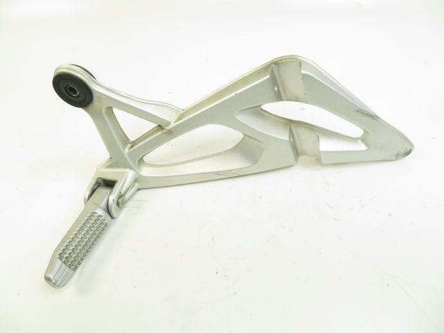 Platine arriere droite complete